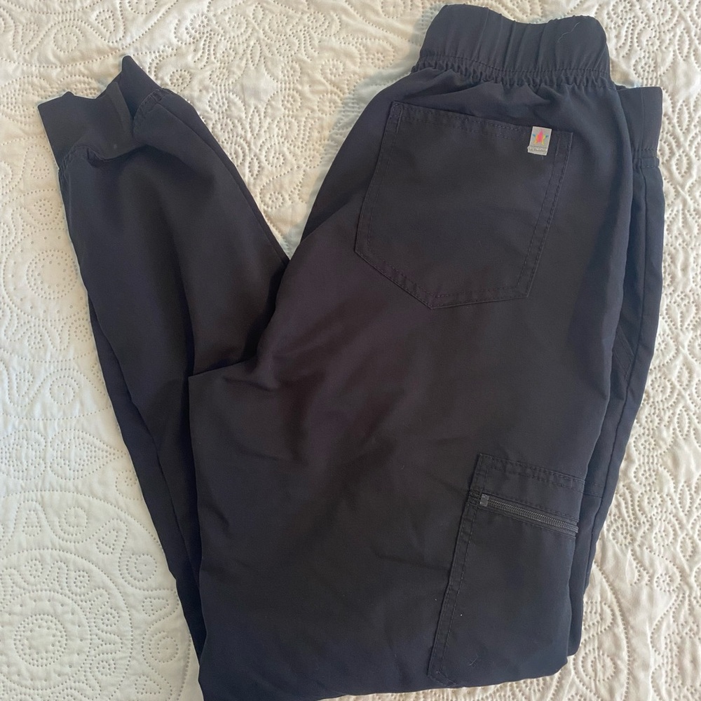 Woman’s Scrubstar Scrub Set